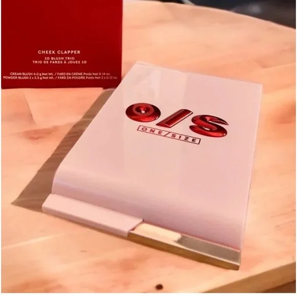 O/S One/Size Patrick Starr 3D Cheek Clapper Berry Gay - Picture 5 of 5